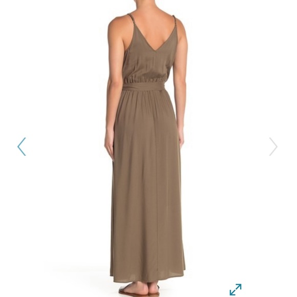 Vanity Room Maxi Dress 🔥 - Picture 2 of 7
